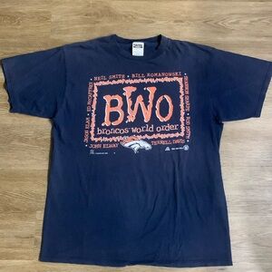 Vintage Denver Broncos Men’s XL t-shirt 1998